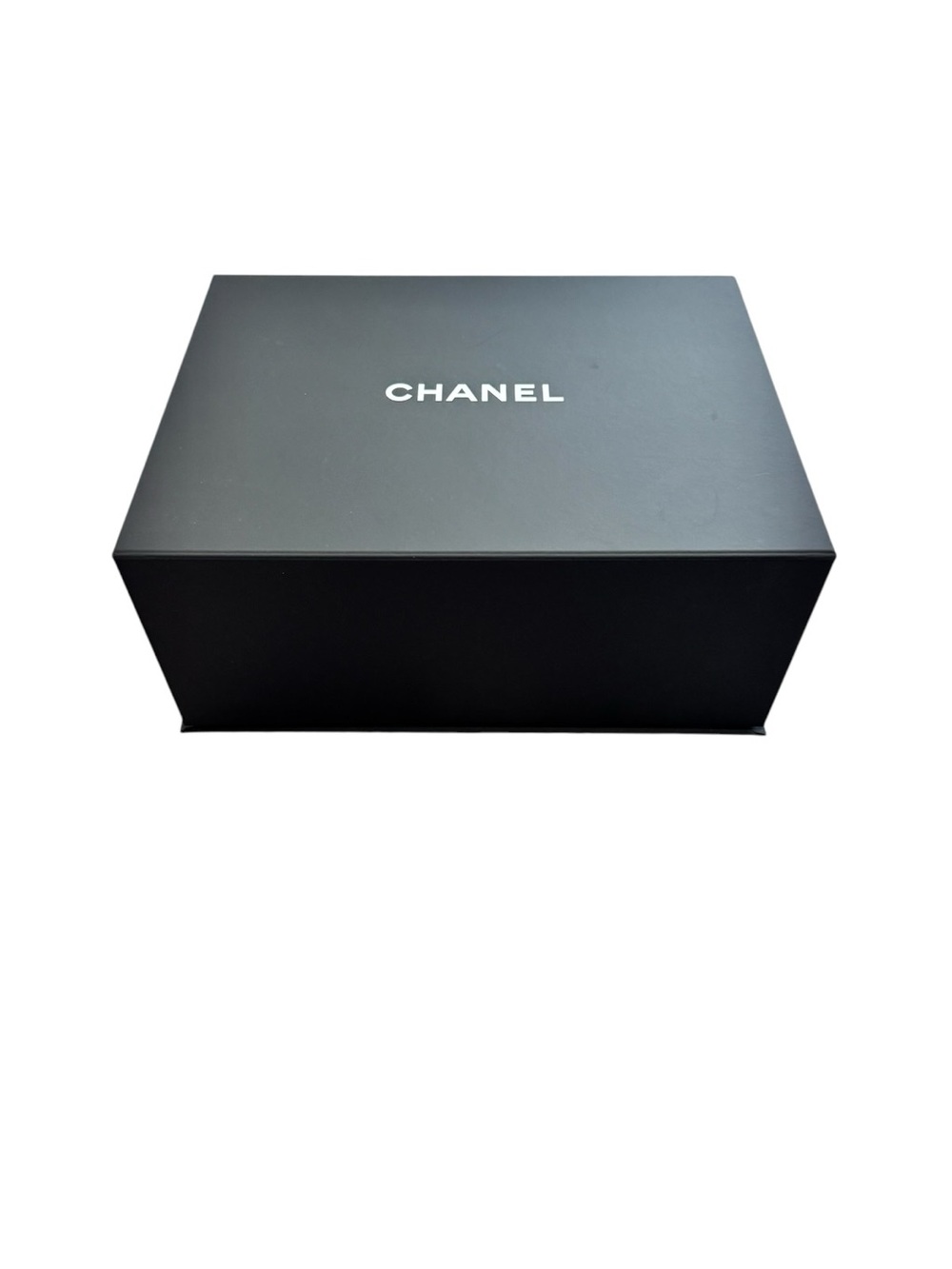 CHANEL Box Magnetic Flap 14.5 x 11 x 6” Deep - Picture 4 of 6